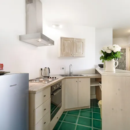 Palazzo Dei Dondoli Bed & Breakfast 4*