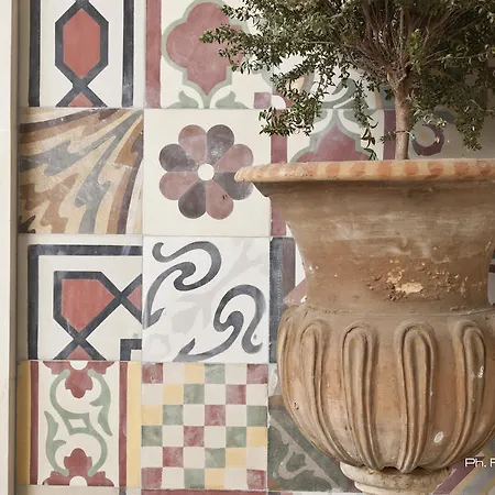 Alojamento de Acomodação e Pequeno-almoço Palazzo Dei Dondoli Lecce