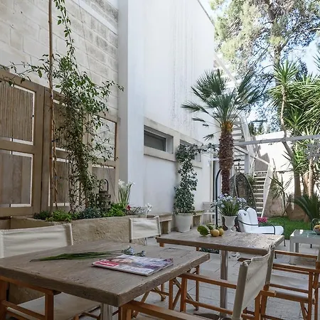 Palazzo Dei Dondoli Bed & Breakfast 2*