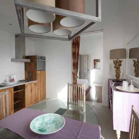 Palazzo Dei Dondoli Bed & Breakfast Lecce
