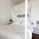 לינה וארוחת בוקר Palazzo Dei Dondoli 4*