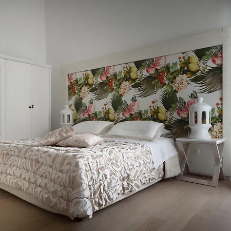 Palazzo Dei Dondoli Panzió