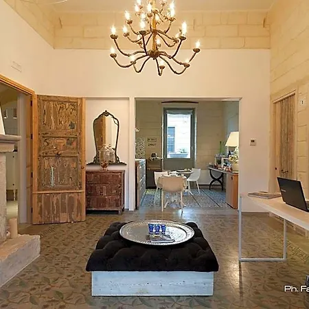 Palazzo Dei Dondoli B&B 레체
