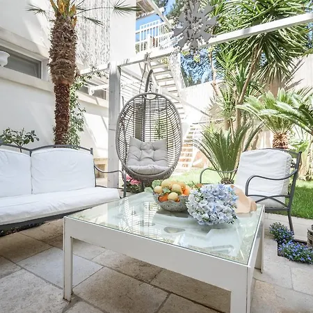 Bed & Breakfast Palazzo Dei Dondoli Lecce