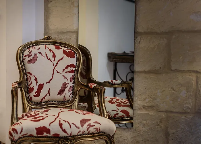 Palazzo Dei Dondoli לצ'ה